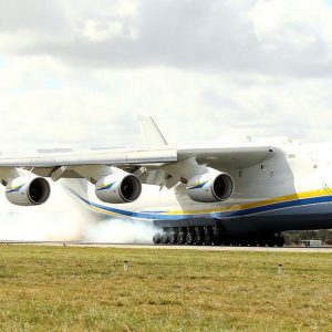 Das größte Flugzeug der Welt ist in Australien gelandet