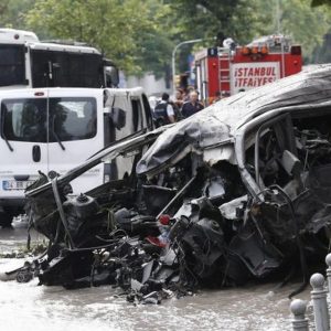 İstanbul merkezde saldırı: 11 ölü