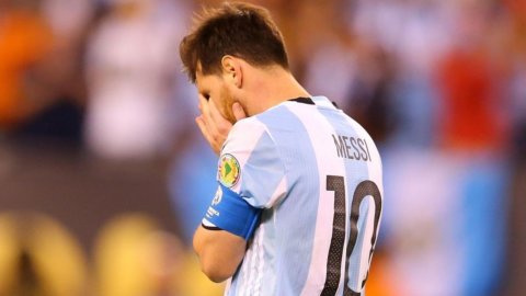 美洲杯：阿根廷进球，梅西离队
