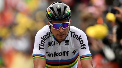 Tour: show di Sagan, ma vince Matthews