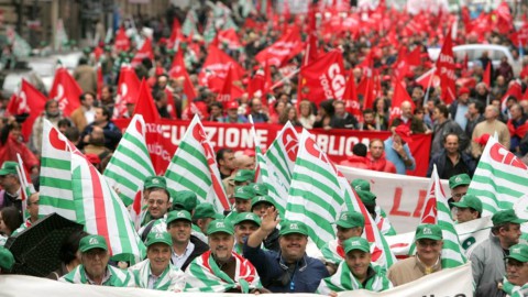Sindacati troppo conservatori sul contratto nazionale