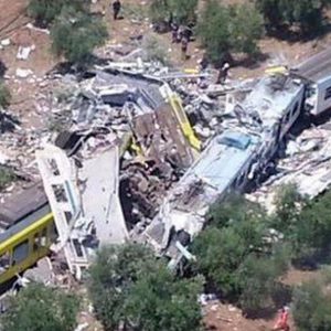 Puglia: ciocnire de tren, înmormântare astăzi
