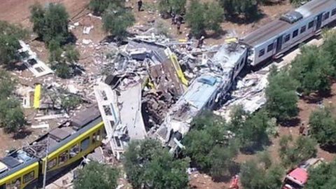 Puglia: choque de trenes, funeral hoy