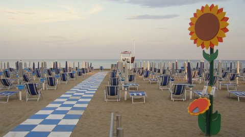 Economia sotto l’ombrellone? A Lignano Sabbiadoro il mercoledì si parla di sostenibilità ed economia circolare