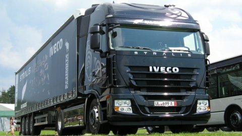 Cnh berpikir tentang spin-off Iveco