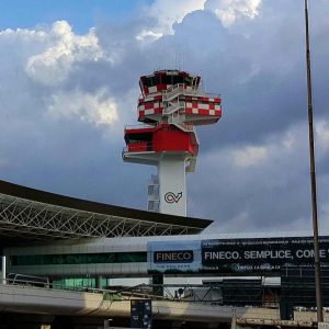 Aeroporti nel caos per Delta in tilt. VIDEO