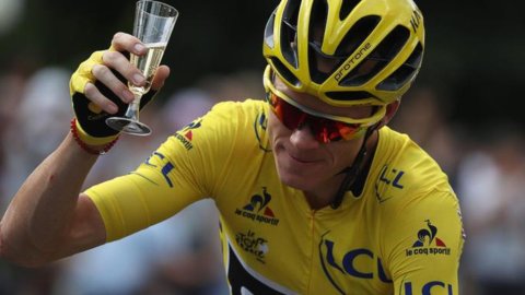 Tour, Froome per la terza volta in giallo