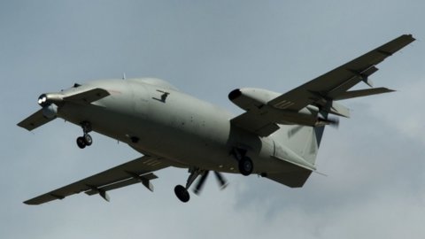 Piaggio Aerospace نحو 700 مليون طلب ، وداعًا لـ Cigs