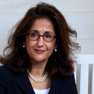 Lse: Nemat Shafik 初の女性監督