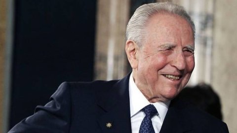 E’ morto Ciampi: ha portato l’Italia in Europa e riscoperto l’orgoglio nazionale