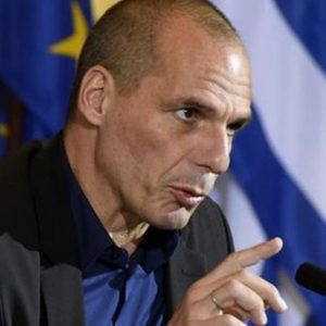 Uscire dall’euro: ora Varoufakis ammette che sarebbe un disastro