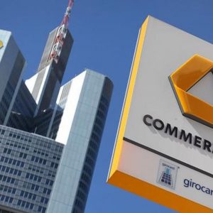 Commerzbank taglia dividendo e 9.000 posti di lavoro