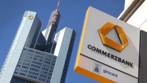 Commerzbank: 288 de milioane de pierderi