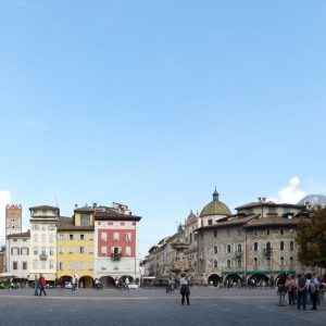 Trento dan Bolzano, pemungutan suara hari ini adalah ujian nasional