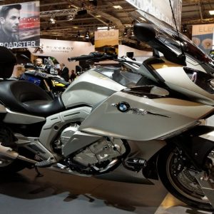 Vodafone と BMW が初のコネクテッド バイクを発売