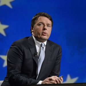 Renzi sfida Bruxelles: veto Italia su bilancio Ue
