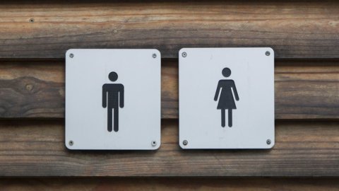 Temi del nostro tempo: e se tutti i bagni pubblici fossero unisex?
