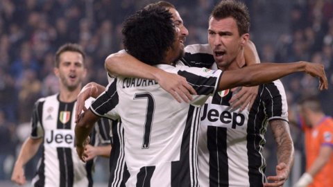 Juve menang tapi Roma dan Naples tidak menyerah