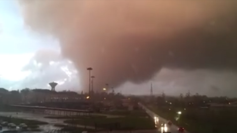 Maltempo, tornado nel Lazio: 2 morti e feriti