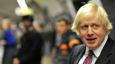 Brexit: Johnson allenta i vincoli per gli studenti stranieri