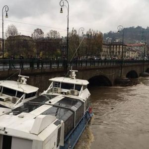 Maltempo: un disperso e il Po fa paura (VIDEO)