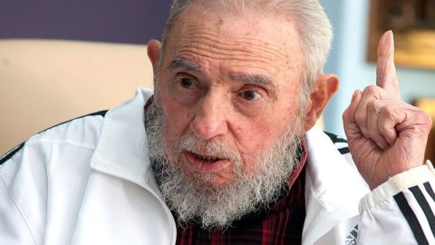 Fidel Castro öldü, Küba yasta