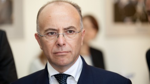 France: Cazeneuve new prime minister