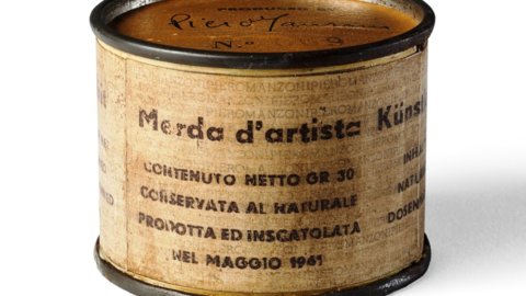 Record mondial pentru Piero Manzoni: 275.000 de euro pentru Merda d'artista nr.69