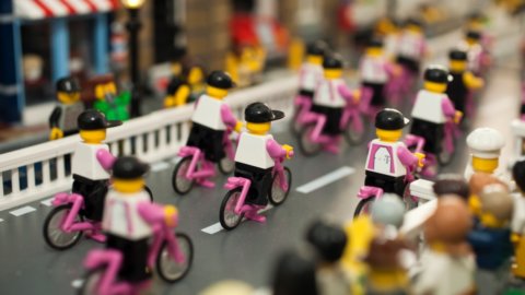ローマが City Lego® を開催: 7 万個のブロックで再現