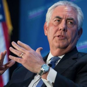 Usa, colpo di scena: Trump silura Tillerson, anche se per ora smentisce