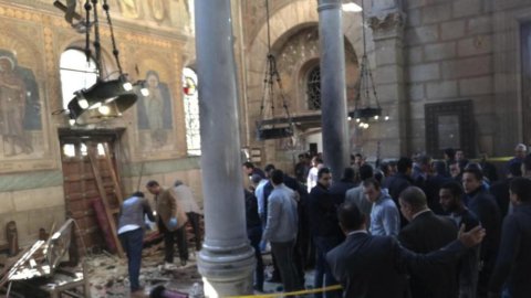 Esplosione al Cairo: almeno 25 morti