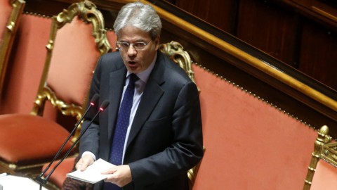 Gentiloni: "Maju dengan reformasi, berkesinambungan dengan Renzi"