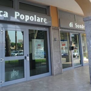 Pop Sondrio: Asamblare blocuri de curte