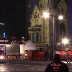 Serangan di Berlin: truk di tengah keramaian