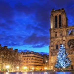 Natal di Notre-Dame de Paris