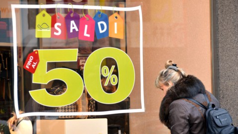 Saldi, Confcommercio: italiani pronti a spendere