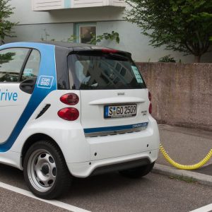 Voiture électrique et éolien : Anev s'associe à Emc TV