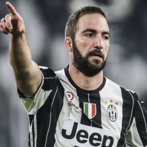 Juara: Juve menarik Barcelona