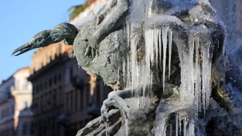 Meteo: ancora gelo, in arrivo pioggia, vento e neve