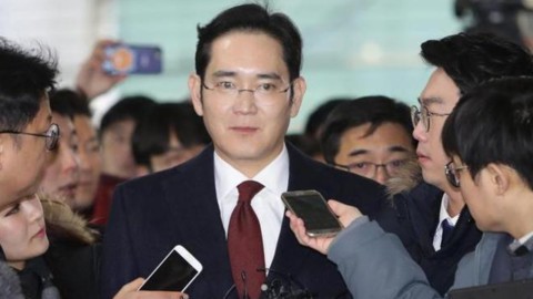 Samsung, mandato d’arresto per l’erede