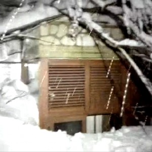 Deprem ve kar: 1 ölü, 3 kayıp ve bir otelde çığ (VİDEO)