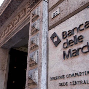 Crack Banca Marche, eski CEO Bianconi ve 16 yönetici ateş altında