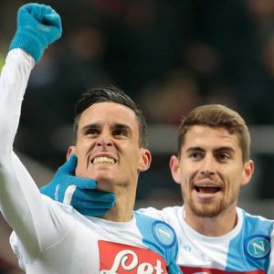 Fußball, Napoli verlängert Mailand und Inter strebt den sechsten Sieg an (VIDEO)