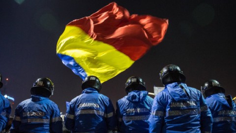 Romania in piazza contro la corruzione (VIDEO)