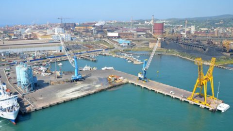 Piombino, die Scheichs von Oman kommen zum Hafen an