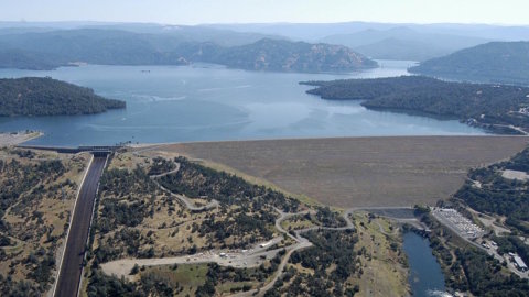 Califórnia: perigo de barragens, 200 mil evacuados