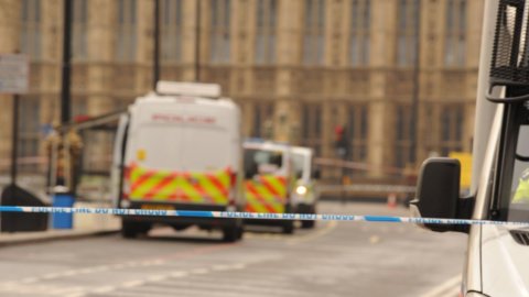 Westminster, ISIS übernimmt die Verantwortung für den Angriff