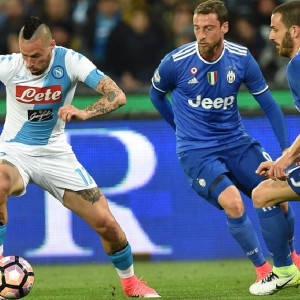 Napoli-Juve, le premier tour se termine par un match nul