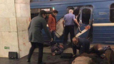 St.Petersburg, 11 ölü ve onlarca yaralı