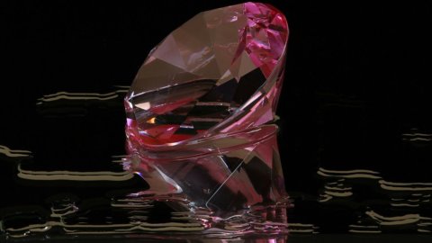 Un diamant rose vendu 71,2 millions de dollars aux enchères